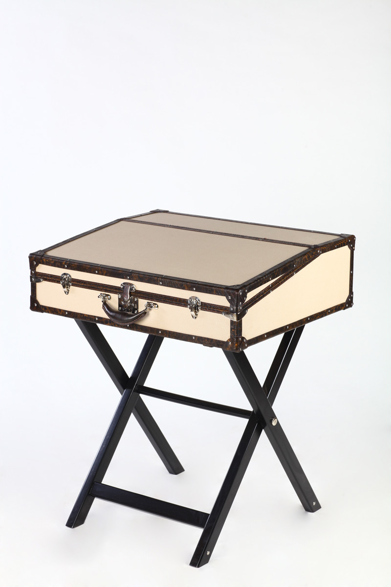 suitcase with folding legs